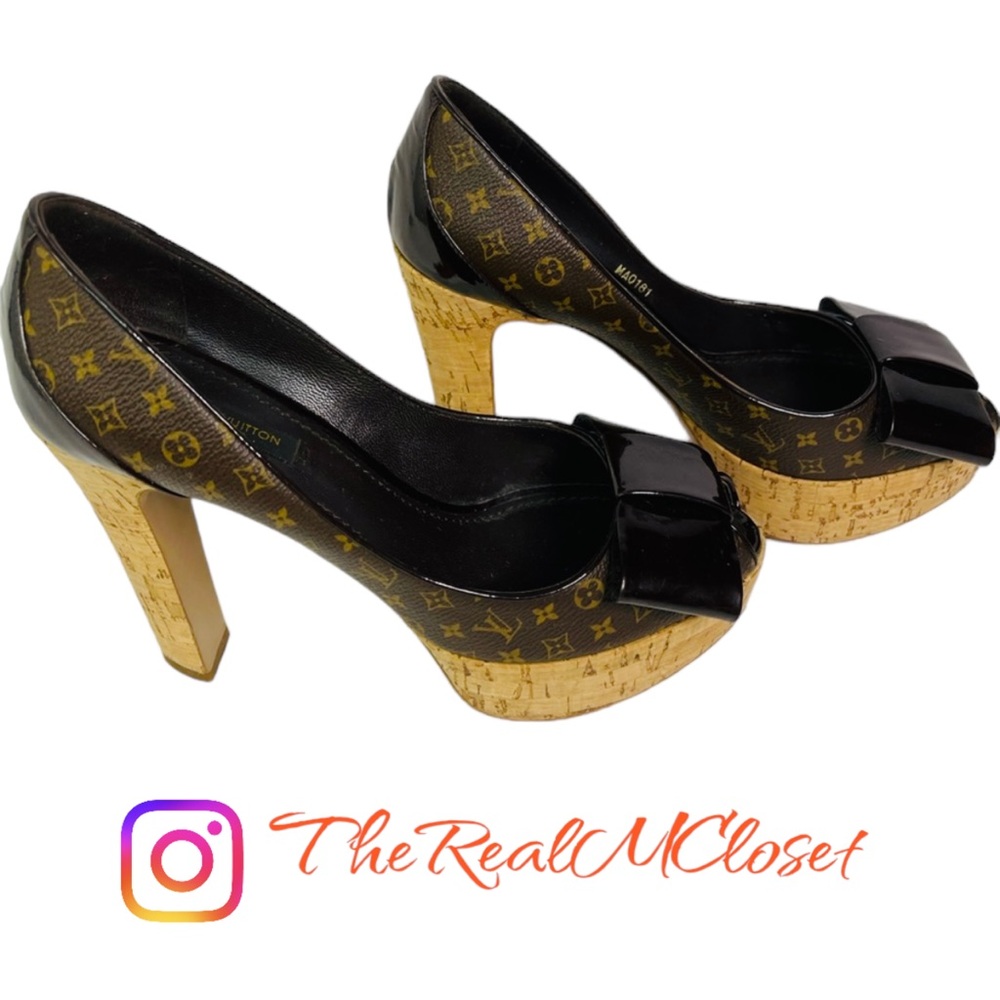 Louis Vuitton Rivoli open toe monogram